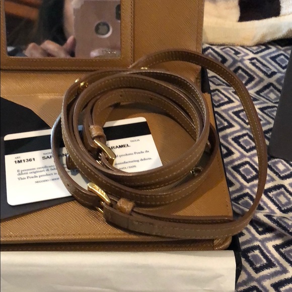 Authentic PRADA Saffiano Purse Wallet - Picture 6 of 8